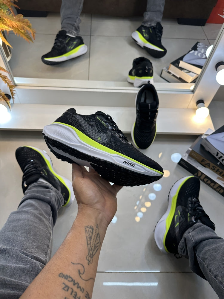 NK PEGASUS TRAIL PRETO/VERDE