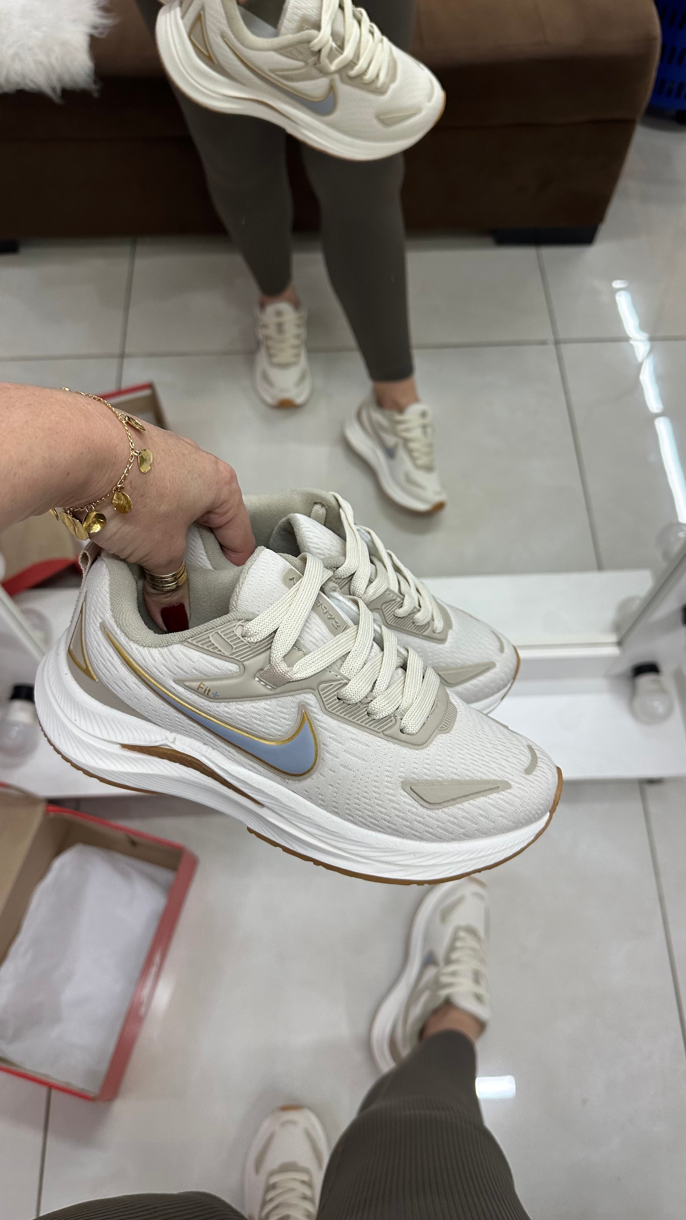 TÊNIS PREMIUM NK RUNNING FIT CREME