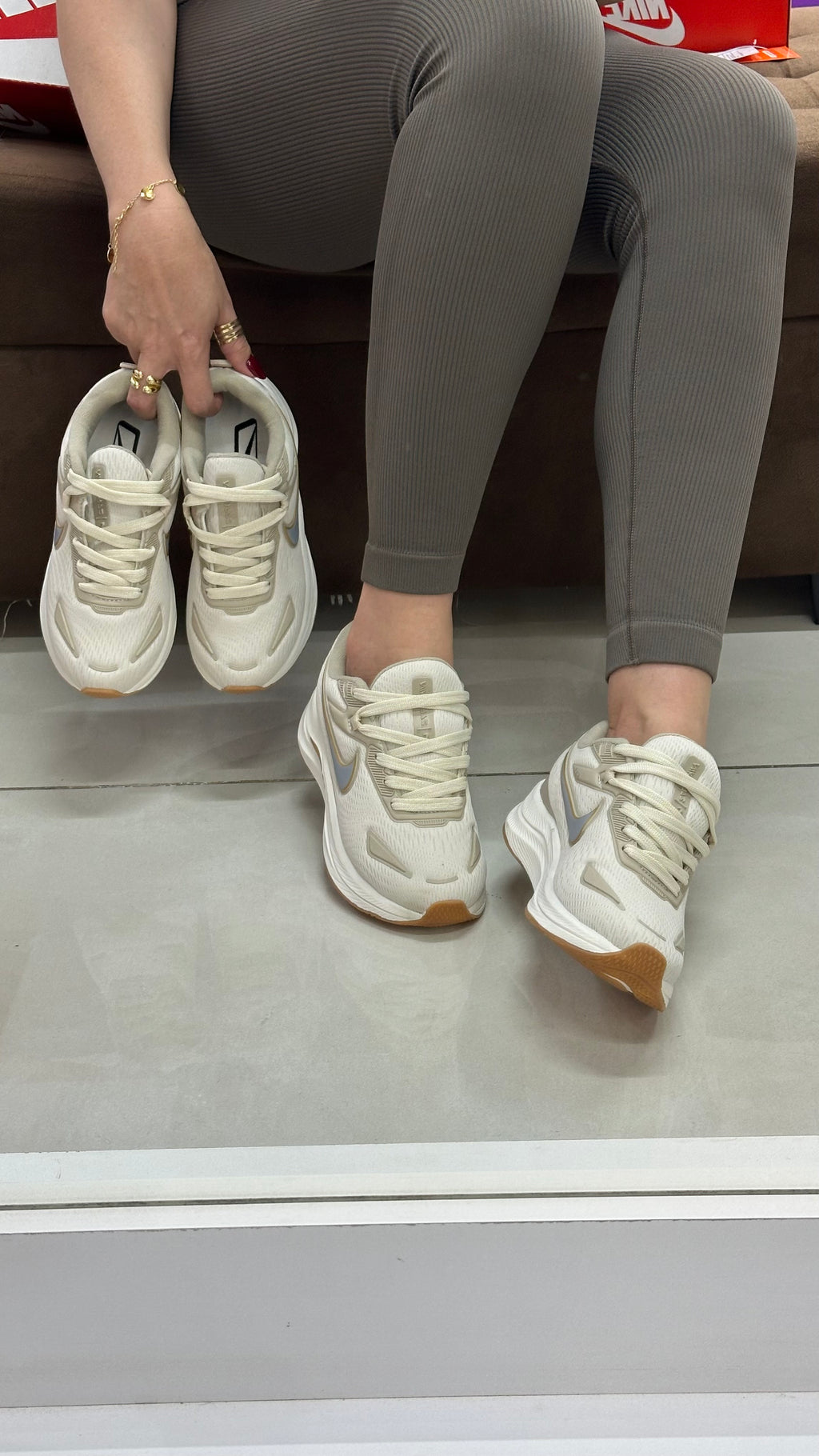 TÊNIS PREMIUM NK RUNNING FIT CREME