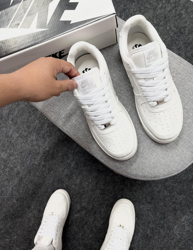 NK AIR FORCE LUXO BRANCO/CARBONO