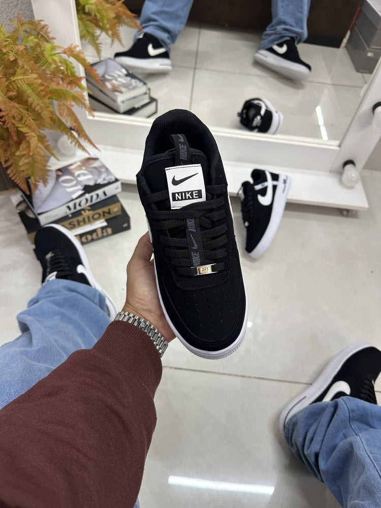 NIKE AIR FORCE GORGURÃO