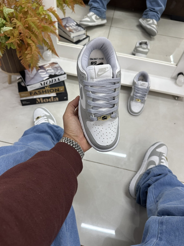 NK DUNK LOW CINZA/BRANCO