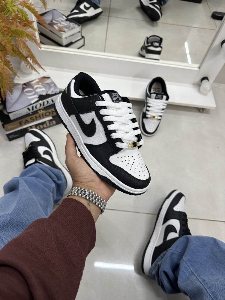 NK DUNK LOW PREMIUM PRETO/BRANCO