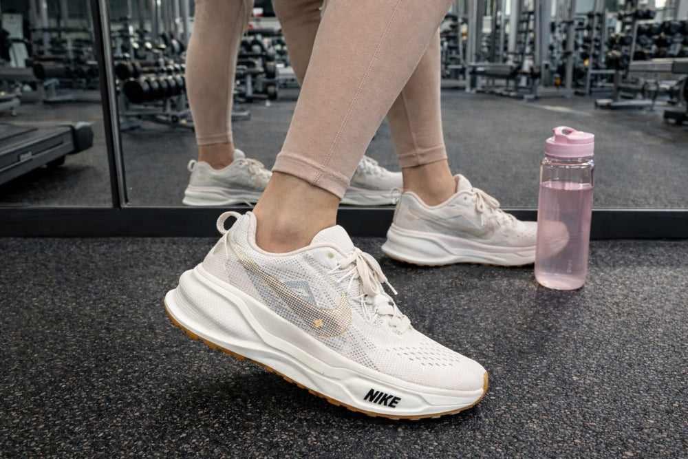 NK PEGASUS TRAIL CREME