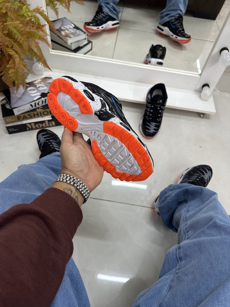 NK TN REFLETIVO PRETO/LARANJA