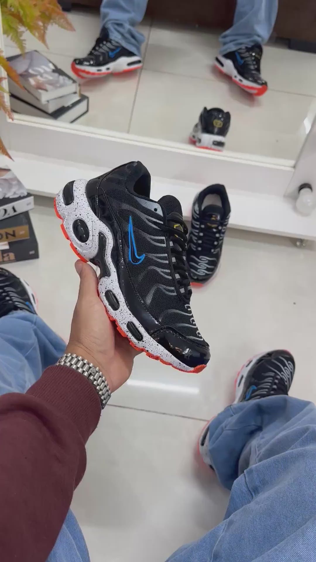 NK TN REFLETIVO PRETO/LARANJA