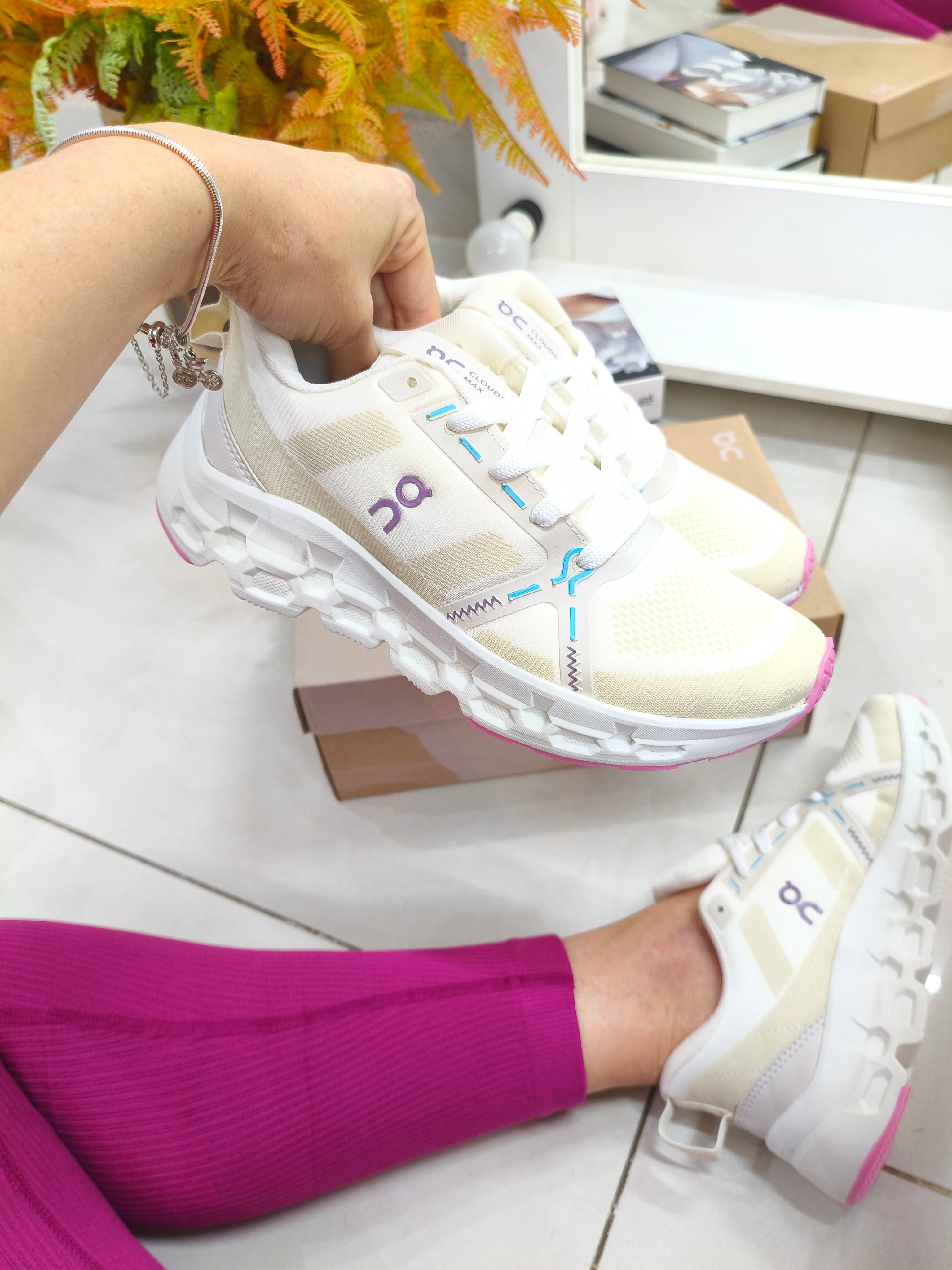 ON CLOUD SURFER MAX OFF LILAS/ROSA