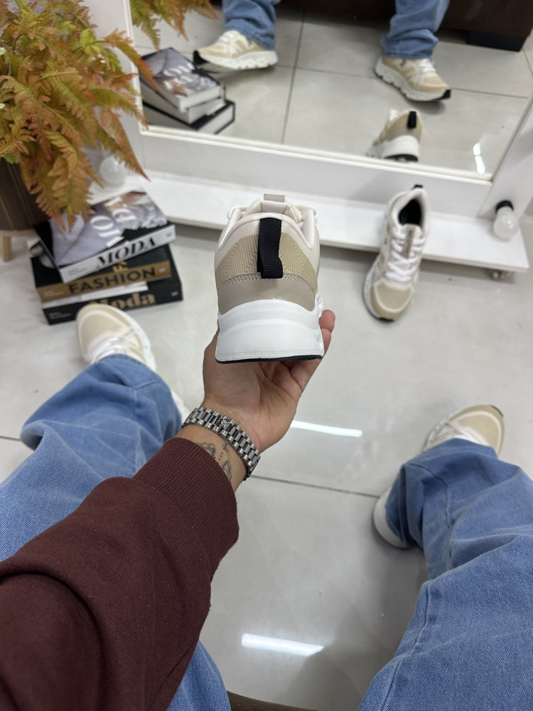 ON CLOUD SURFER MAX CREME/OFF