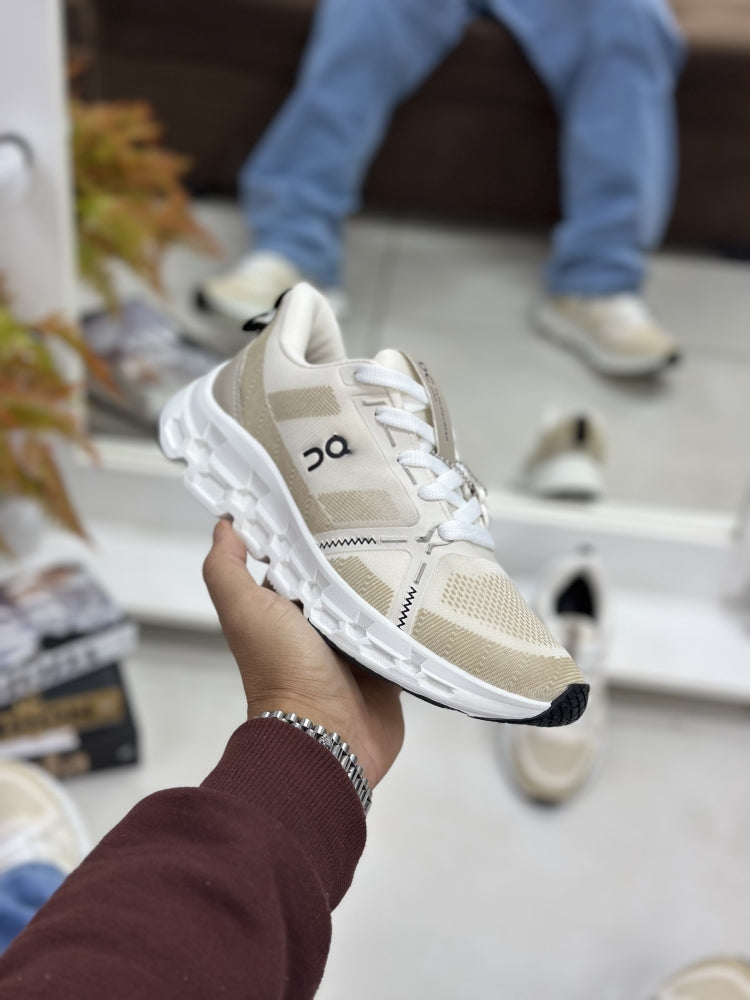 ON CLOUD SURFER MAX CREME/OFF